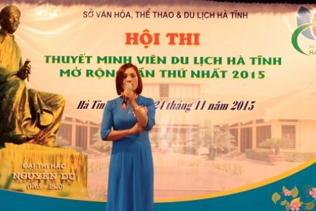 Hội thi Thuyết minh viên du lịch Hà Tĩnh mở rộng năm 2015.